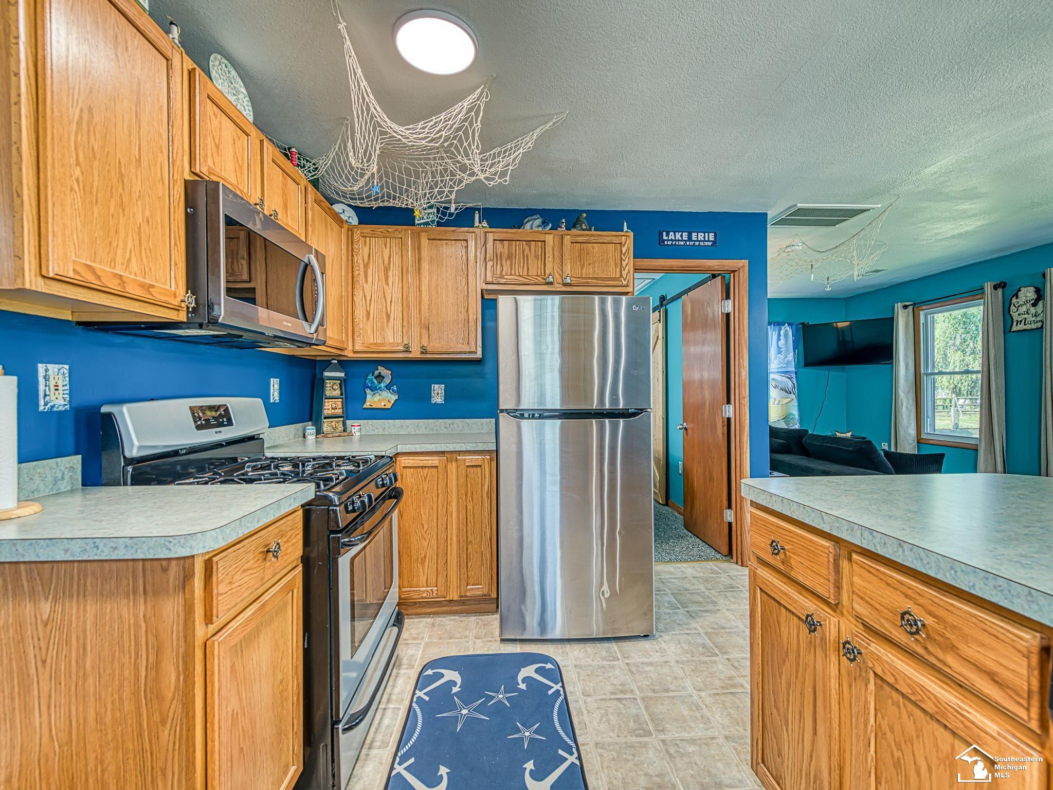 2958 Morin Point Street, Erie, MI — Photo 6