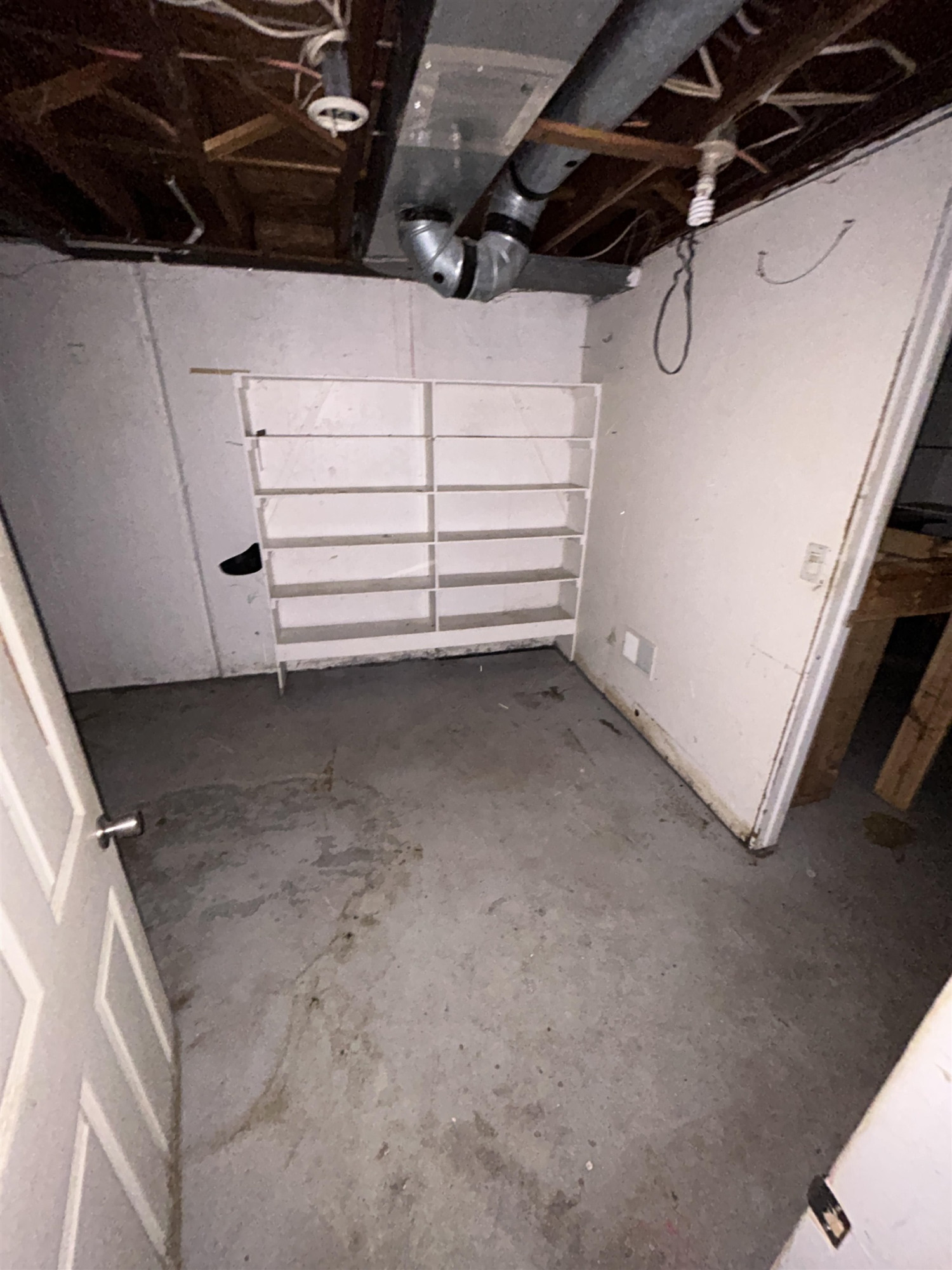 5323 Elmsford Drive, Flint, MI 48532 — Photo 8