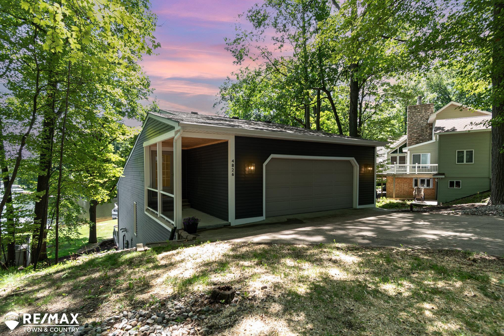 4826 Lancelot Court, Gladwin, MI 48624 — Photo 2