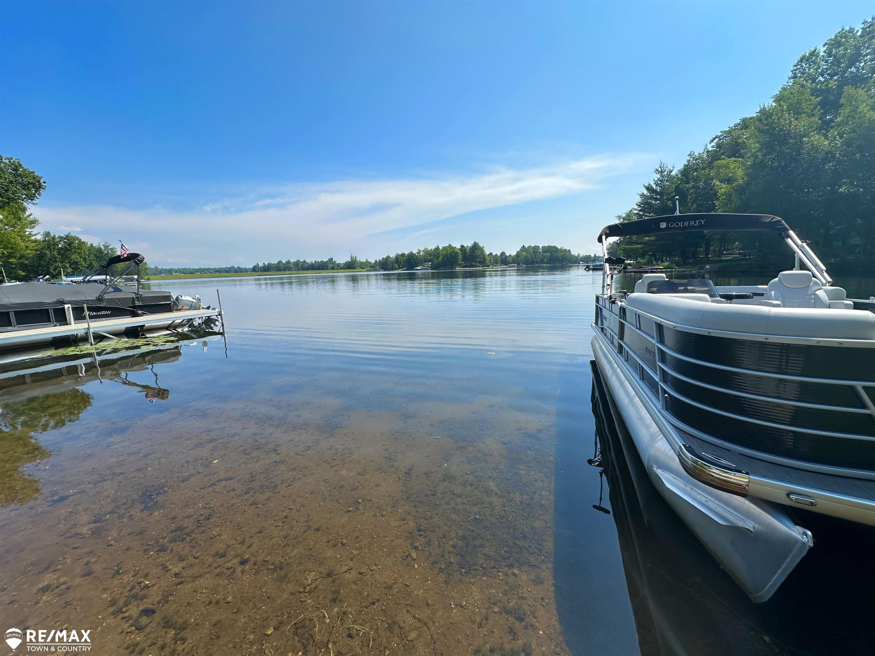 4826 Lancelot Court, Gladwin, MI 48624 — Photo 5