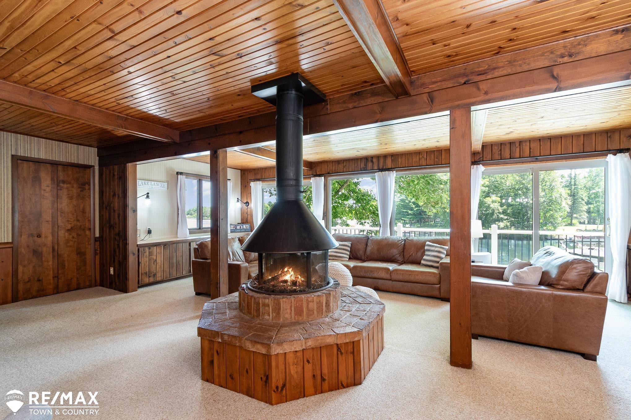4826 Lancelot Court, Gladwin, MI 48624 — Photo 8