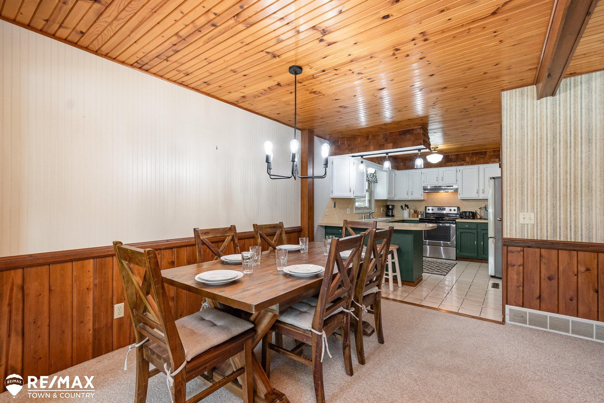 4826 Lancelot Court, Gladwin, MI 48624 — Photo 13