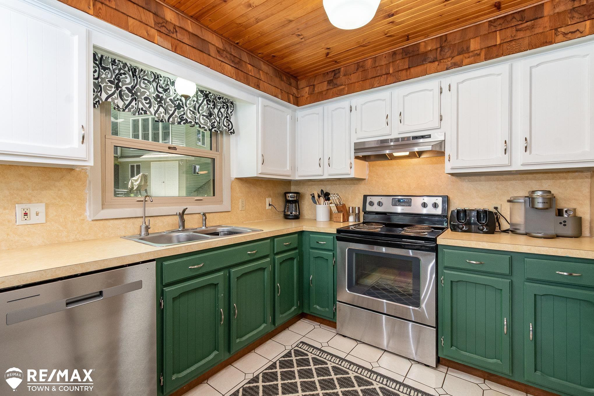 4826 Lancelot Court, Gladwin, MI 48624 — Photo 15