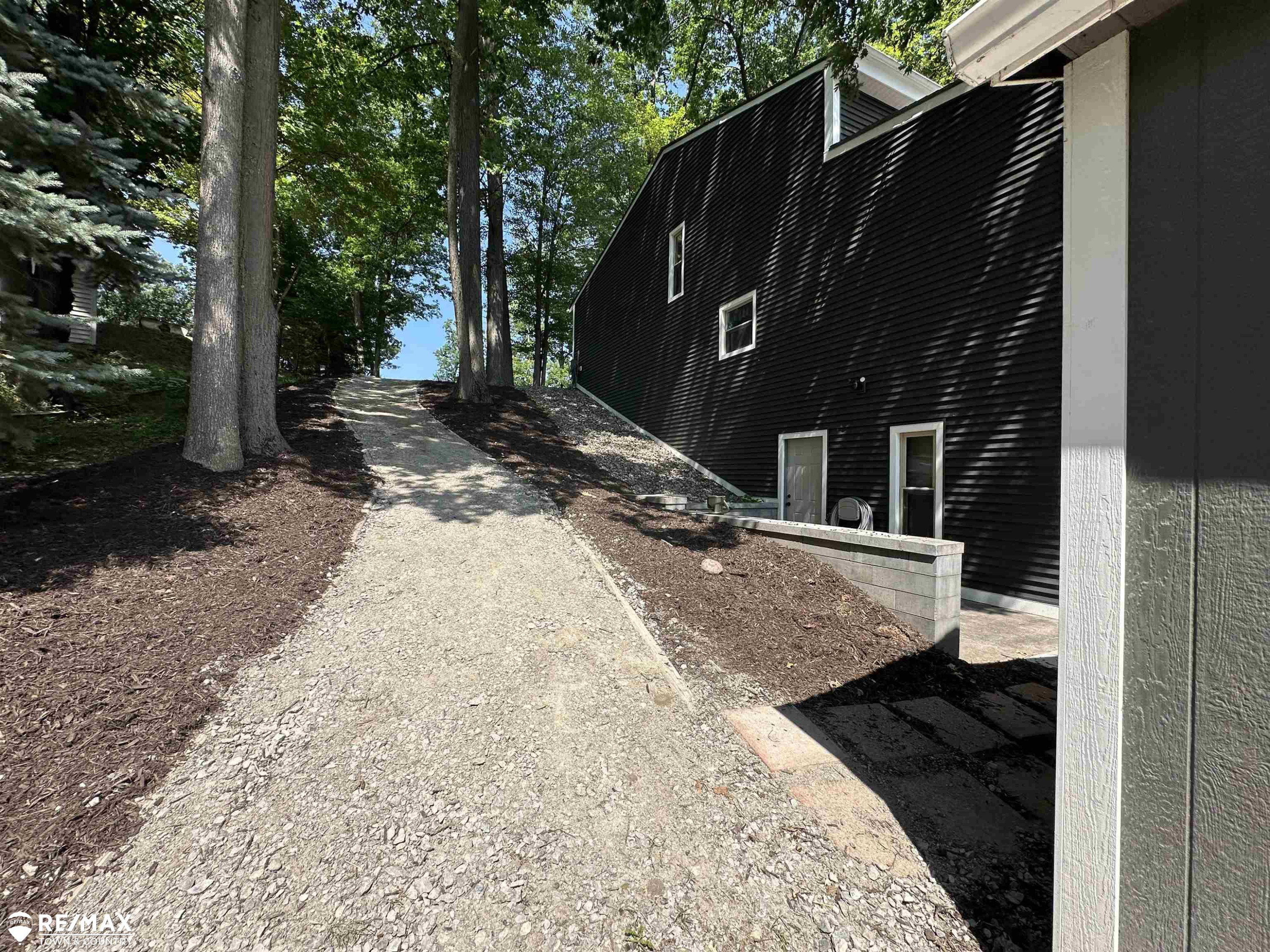 4826 Lancelot Court, Gladwin, MI 48624 — Photo 50