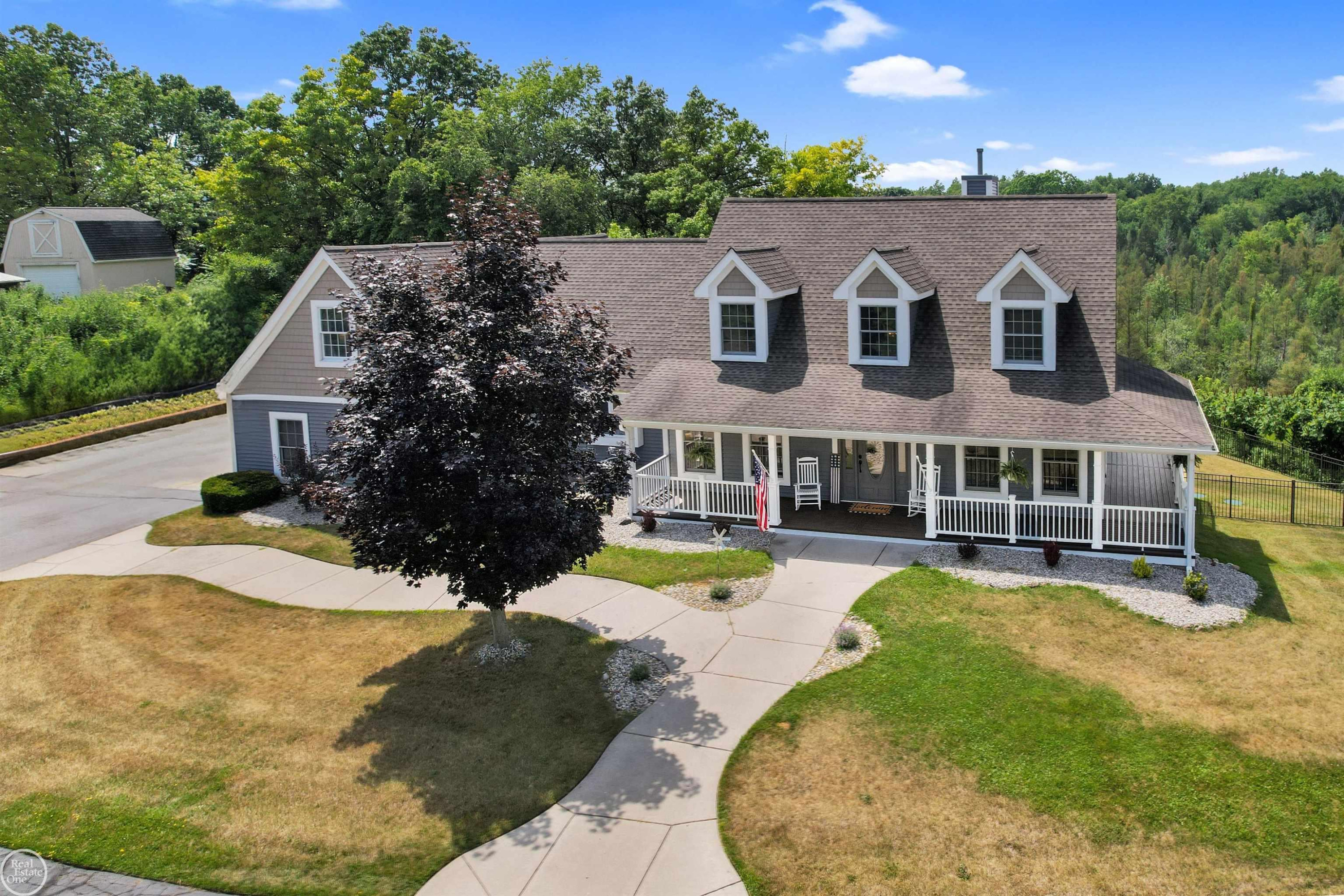 1011 N Ortonville Road, Ortonville, MI 48462 — Photo 2