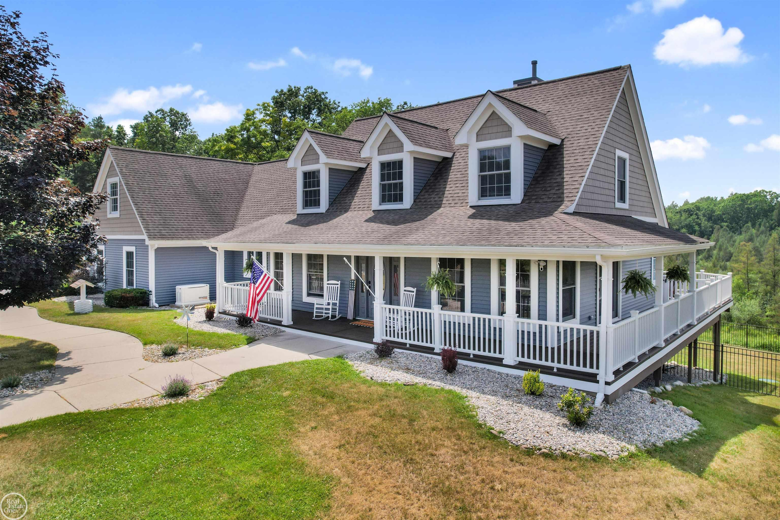 1011 N Ortonville Road, Ortonville, MI 48462 — Photo 4