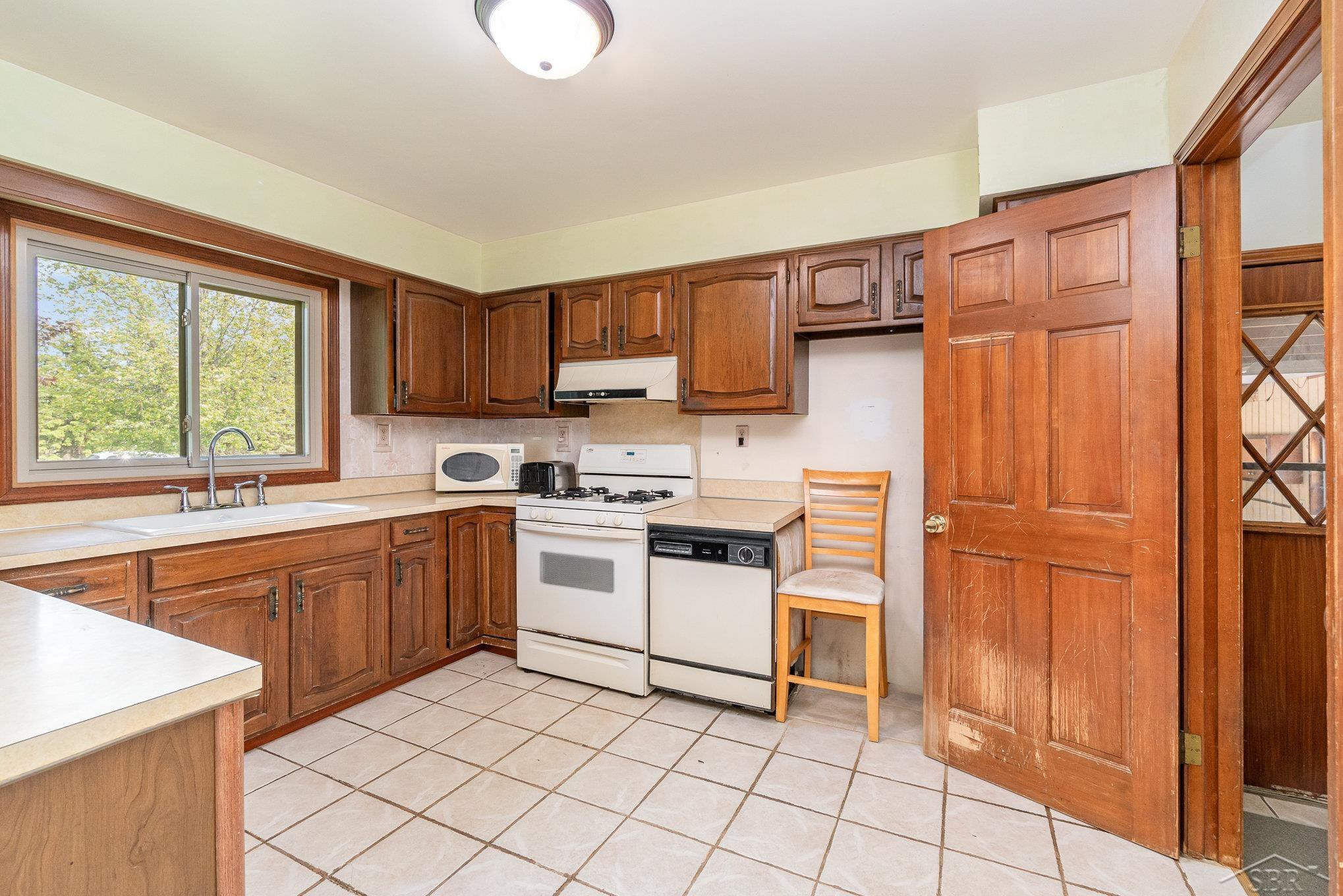 13296 Elms Road, Birch Run, MI 48415 — Photo 7