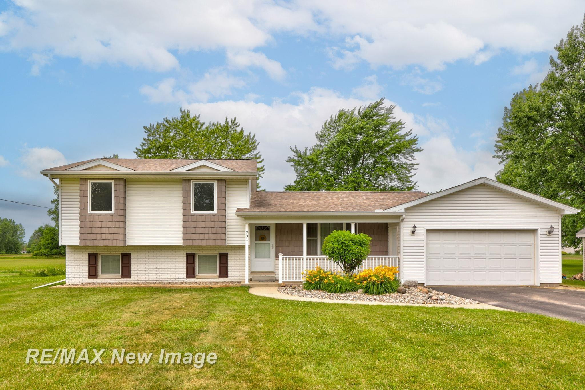 731 S Adams Street, Saginaw, MI 48604 — front exterior