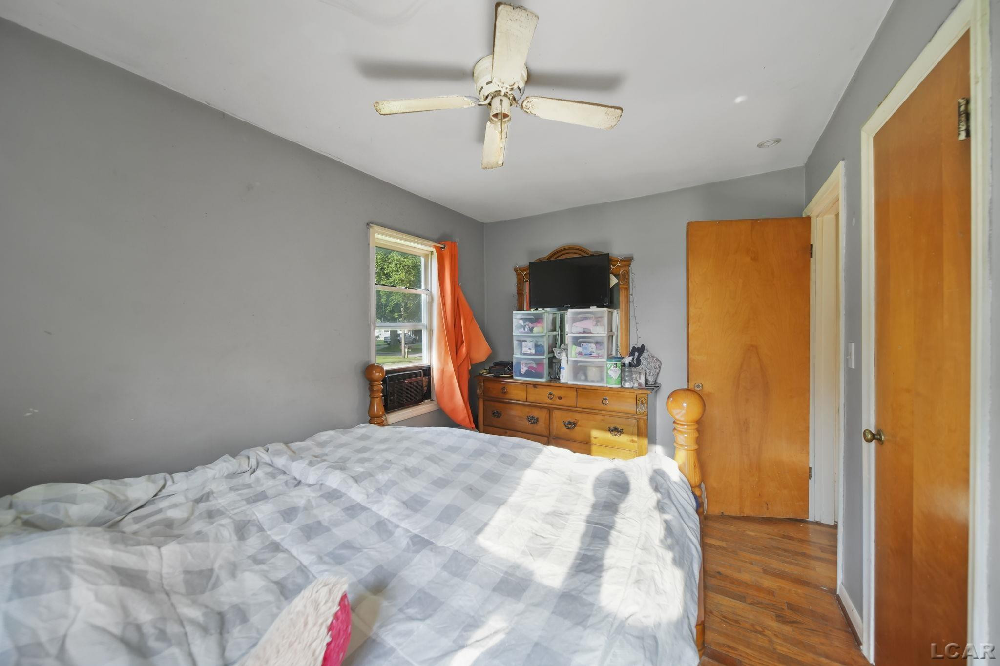 407 S Comstock Street, Addison, MI 49220 — Photo 13