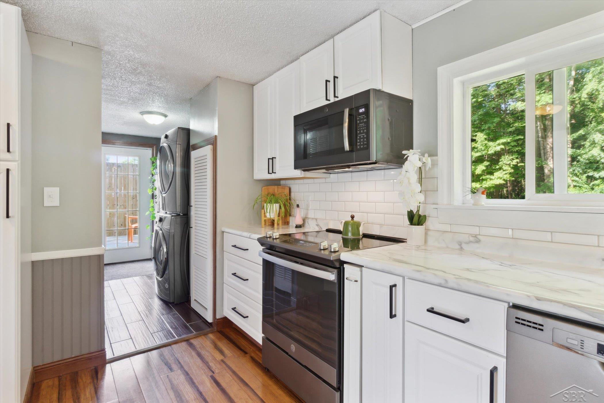 3611 N Sadler Drive, Sanford, MI 48657 — Photo 10