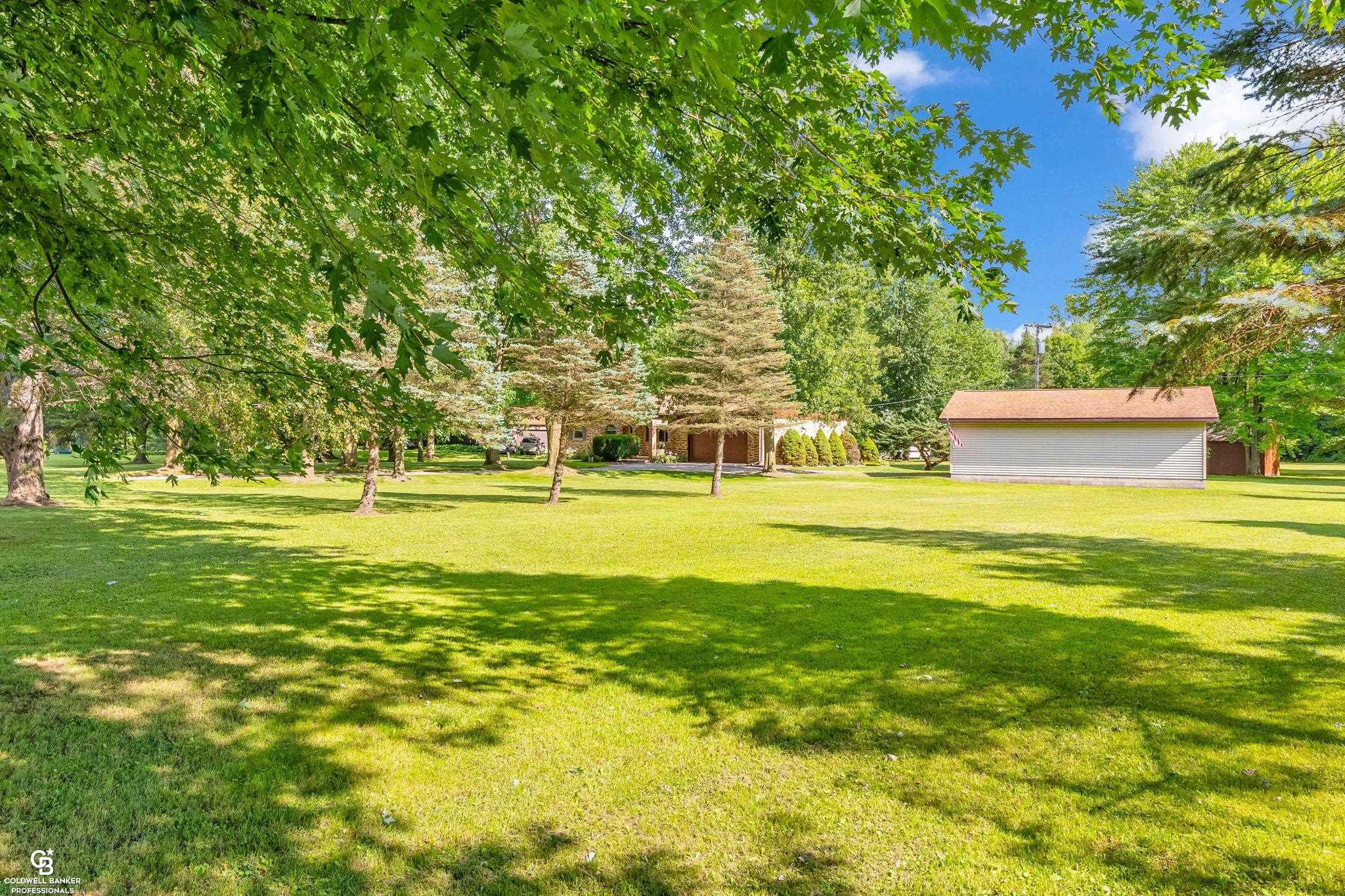 9757 Bartel Road, MI — Photo 4