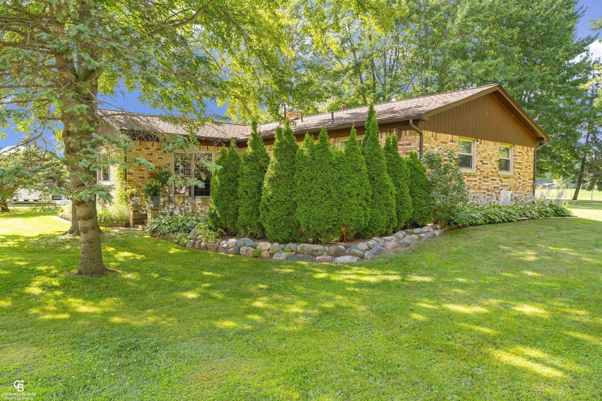 9757 Bartel Road, MI — Photo 9