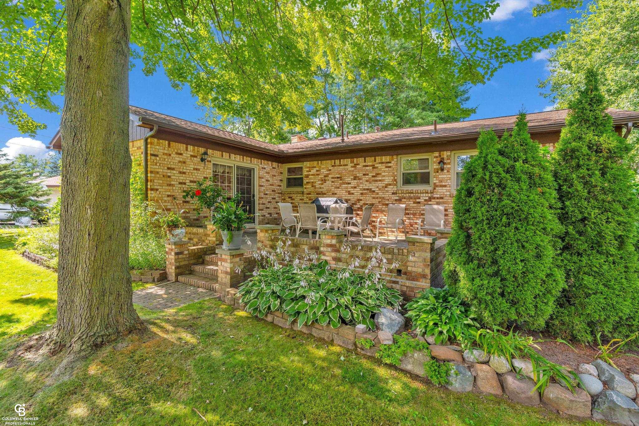 9757 Bartel Road, MI — Photo 10