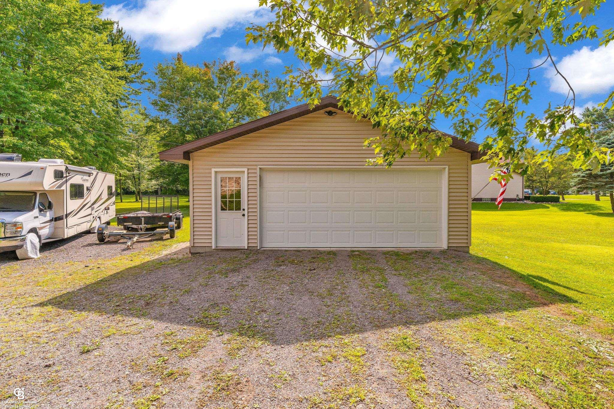 9757 Bartel Road, MI — Photo 19