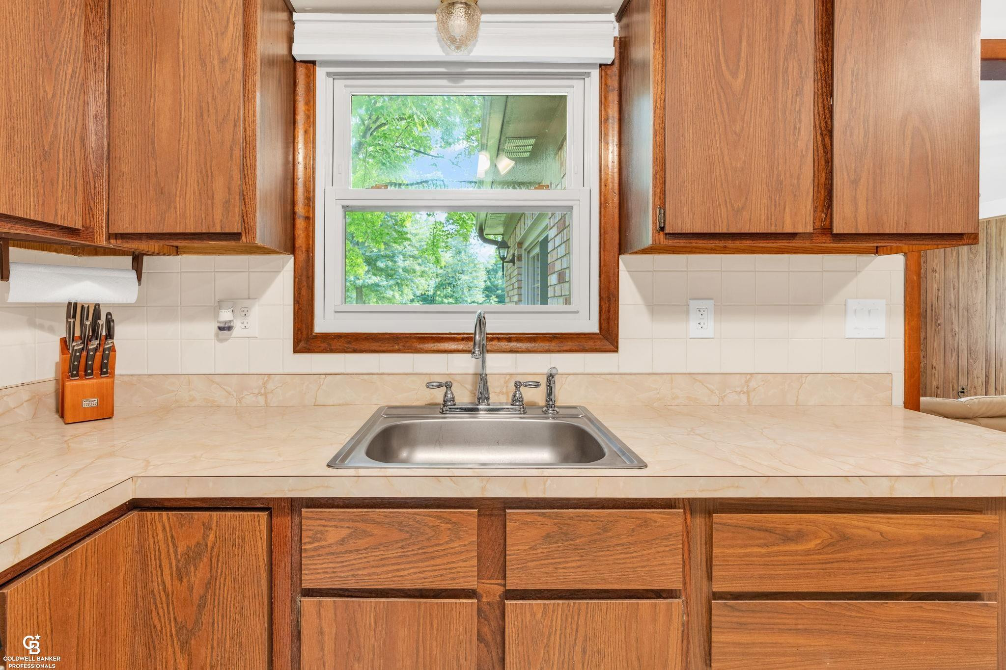 9757 Bartel Road, MI — Photo 27