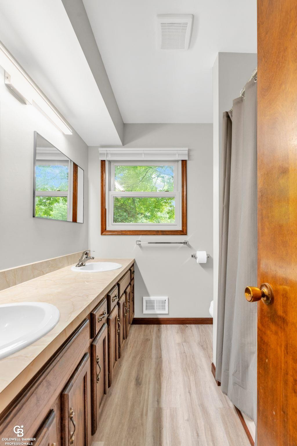 9757 Bartel Road, MI — Photo 40