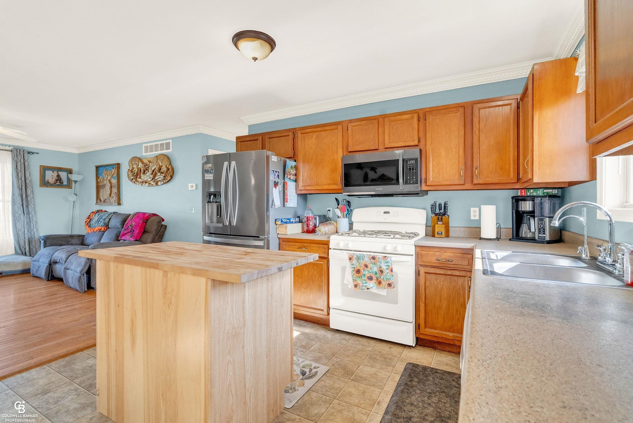 2168 Cove Road, Wales, MI — Photo 20
