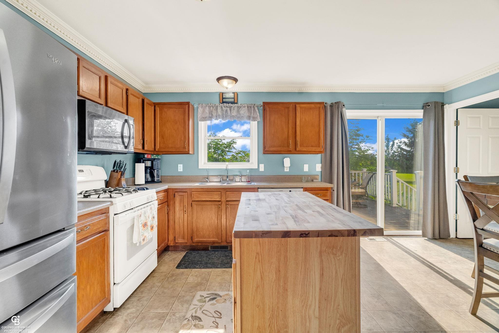 2168 Cove Road, Wales, MI — Photo 23