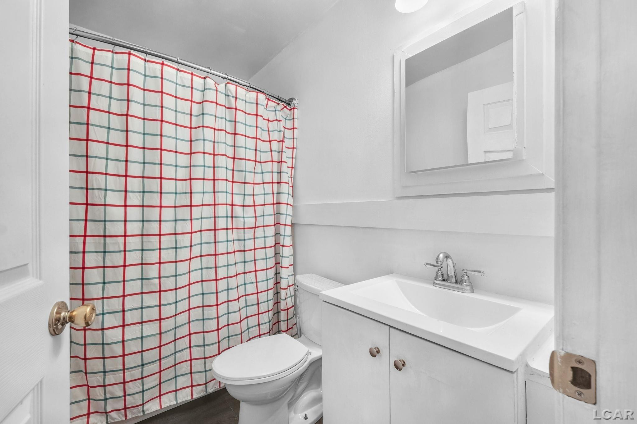 219 Kingsberry Drive, Blissfield, MI 49228 — Photo 8