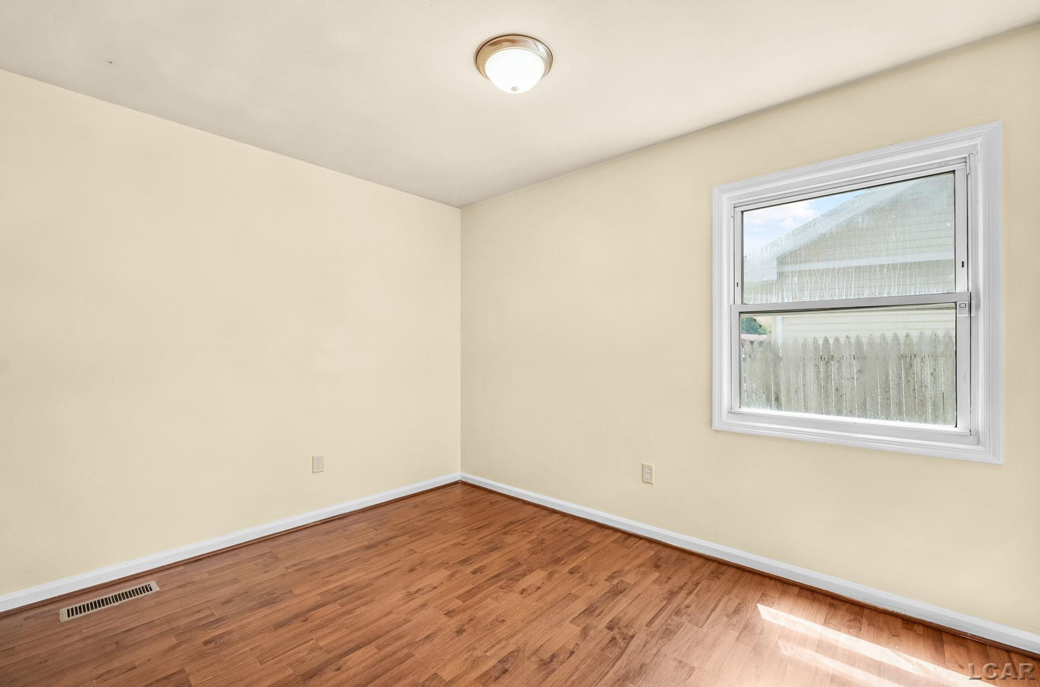 219 Kingsberry Drive, Blissfield, MI 49228 — Photo 9