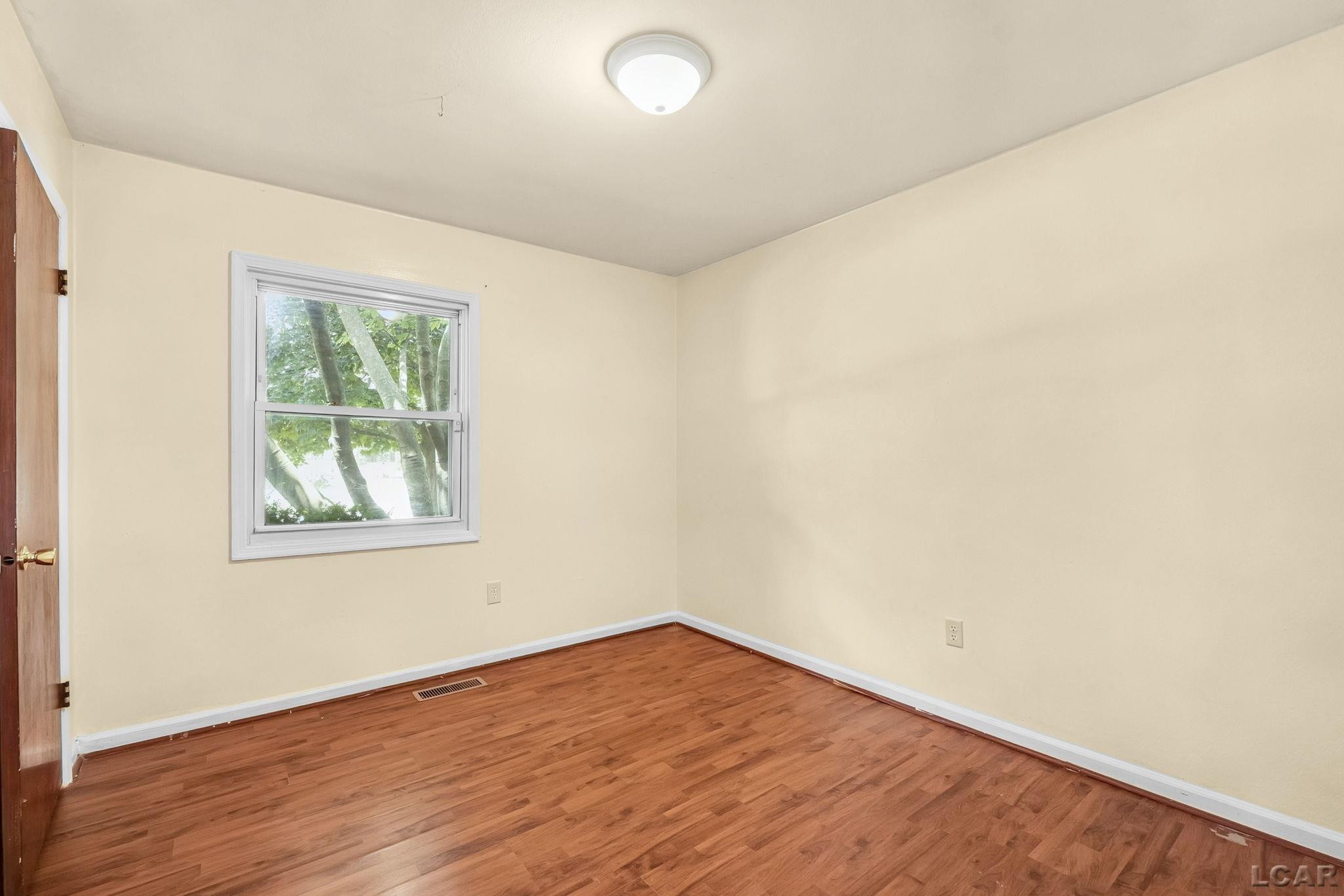 219 Kingsberry Drive, Blissfield, MI 49228 — Photo 10