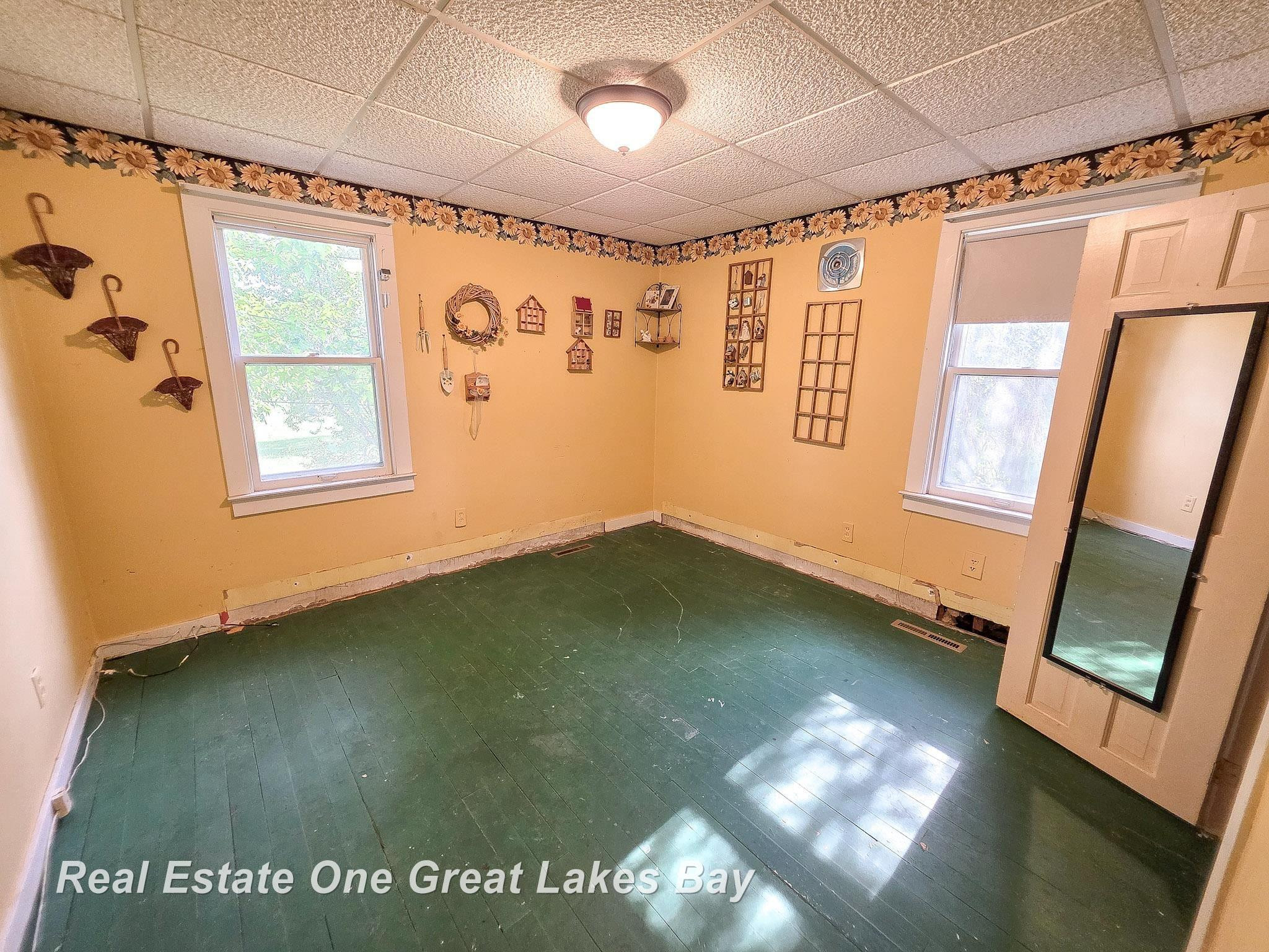 27 N Grout Road, Gladwin, MI 48624 — Photo 16