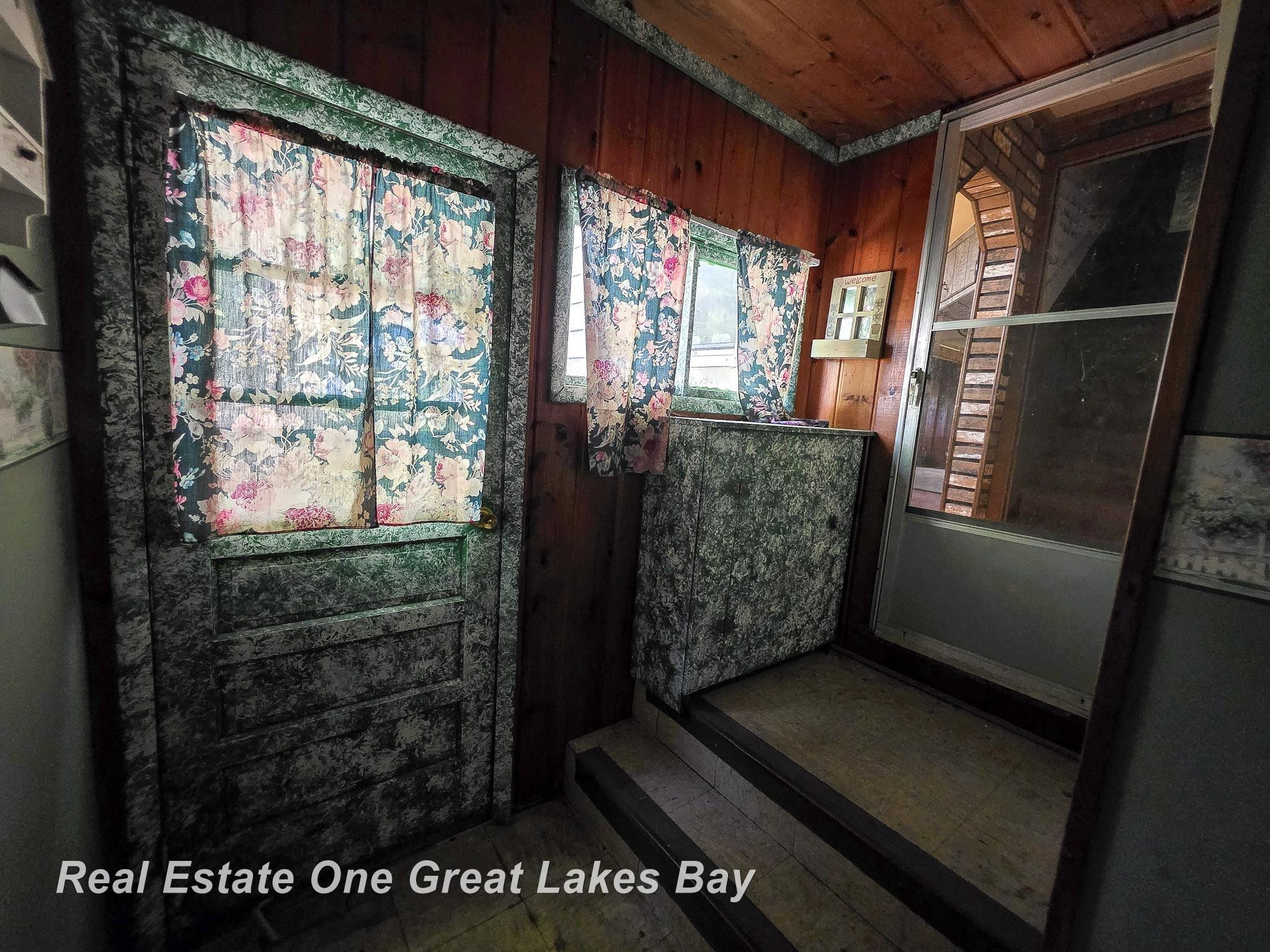 27 N Grout Road, Gladwin, MI 48624 — Photo 26