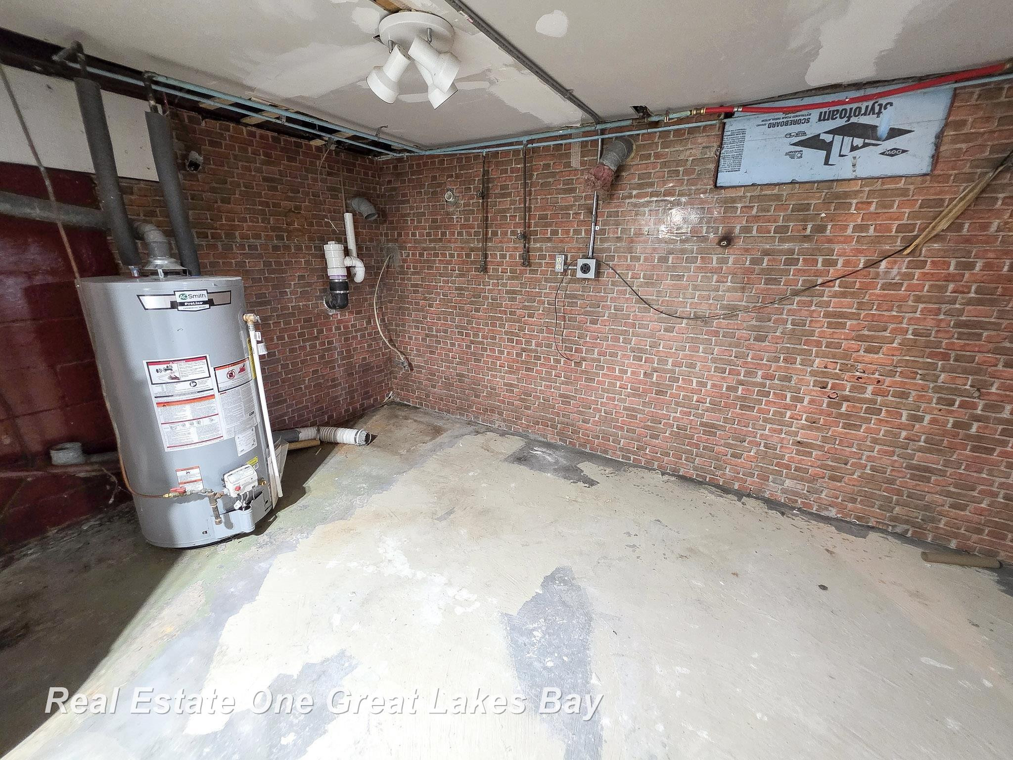 27 N Grout Road, Gladwin, MI 48624 — Photo 50