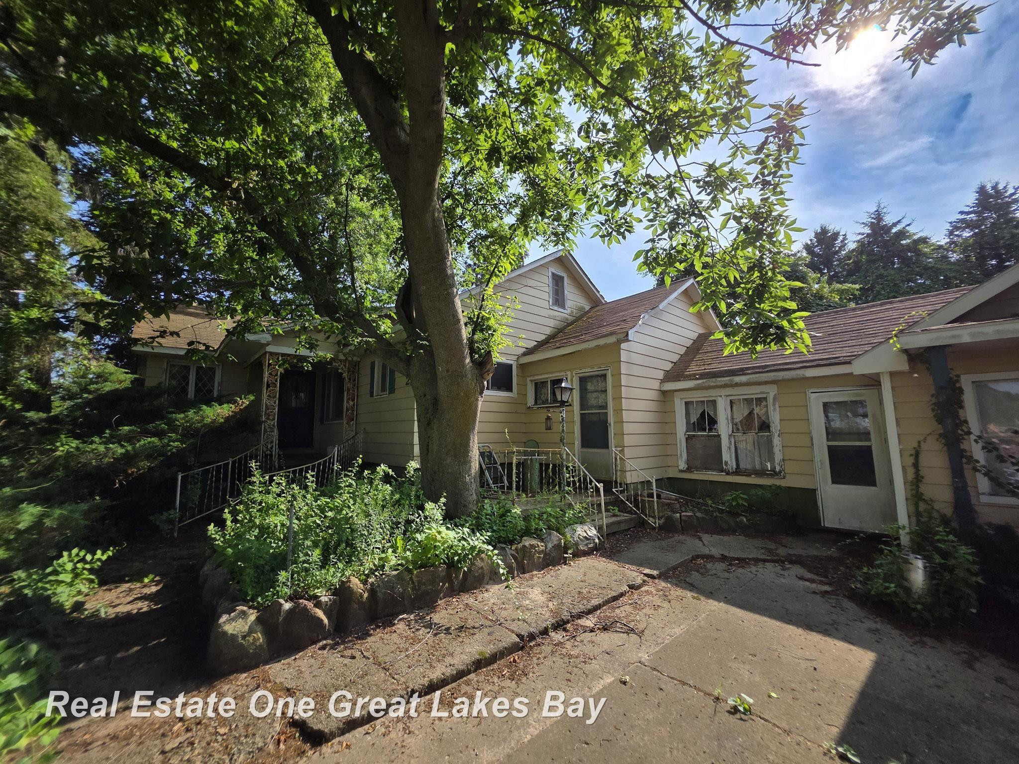 27 N Grout Road, Gladwin, MI 48624 — Photo 54