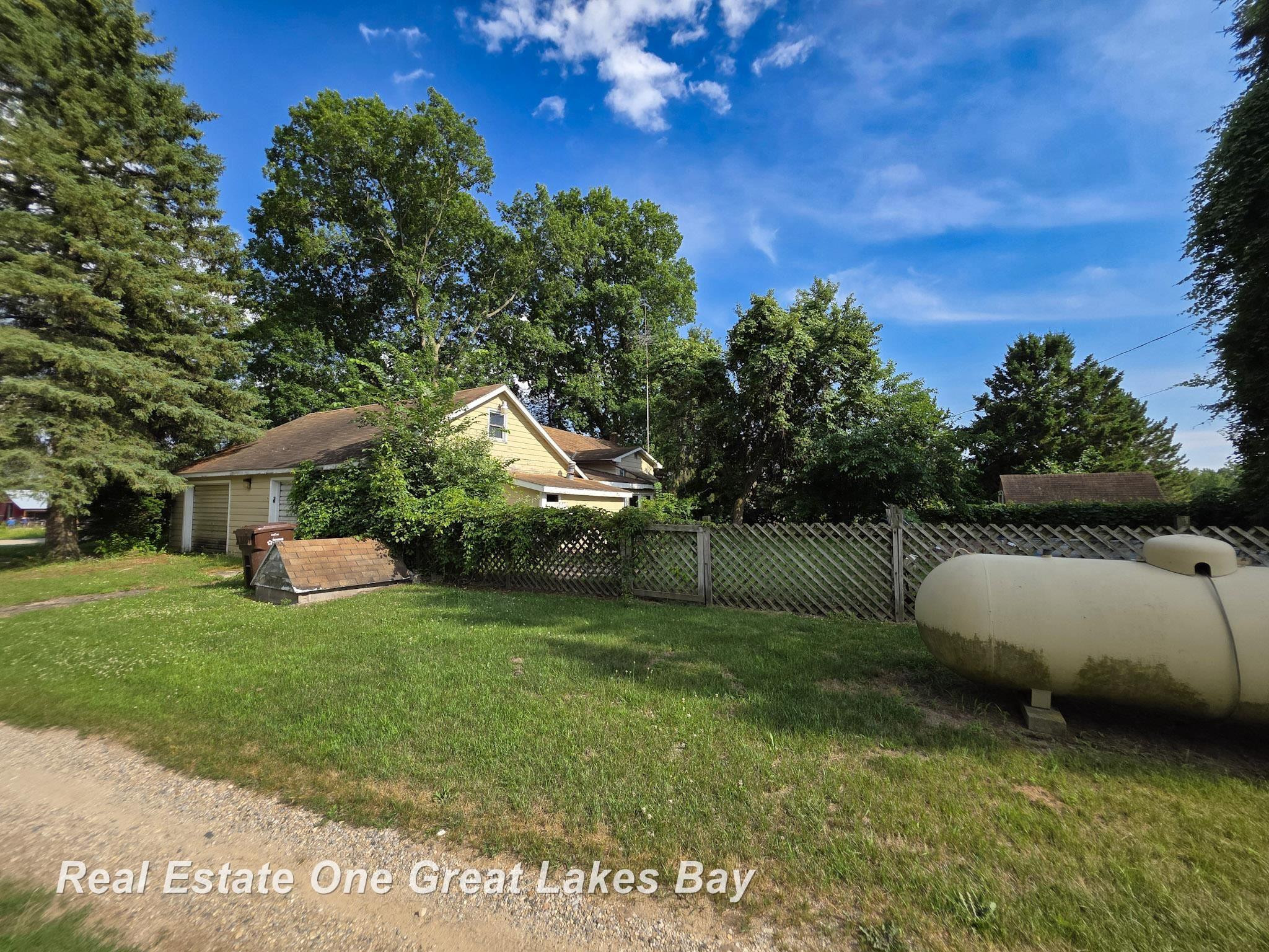 27 N Grout Road, Gladwin, MI 48624 — Photo 59