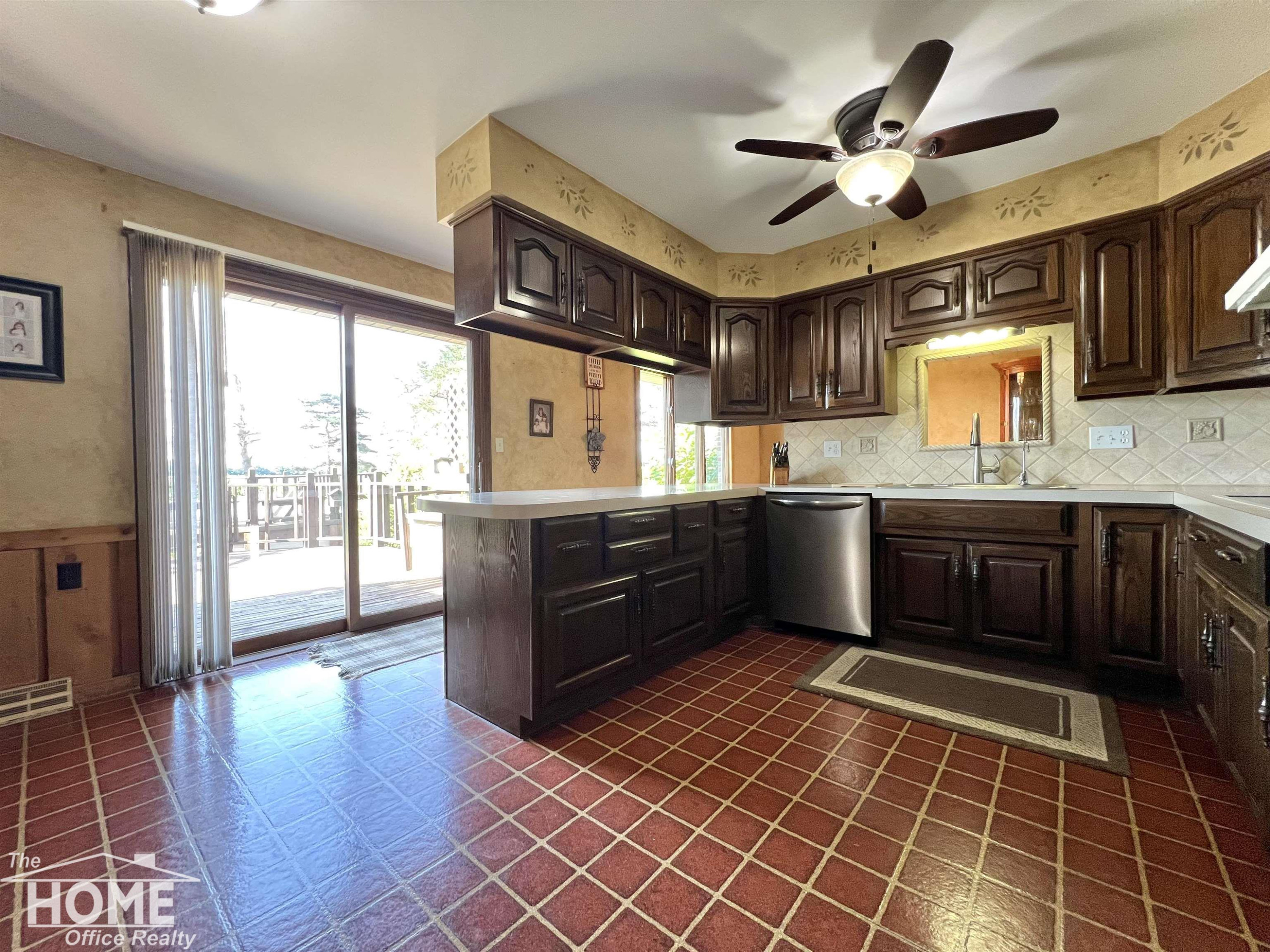 11285 W Peet Road, Chesaning, MI 48616 — Photo 17