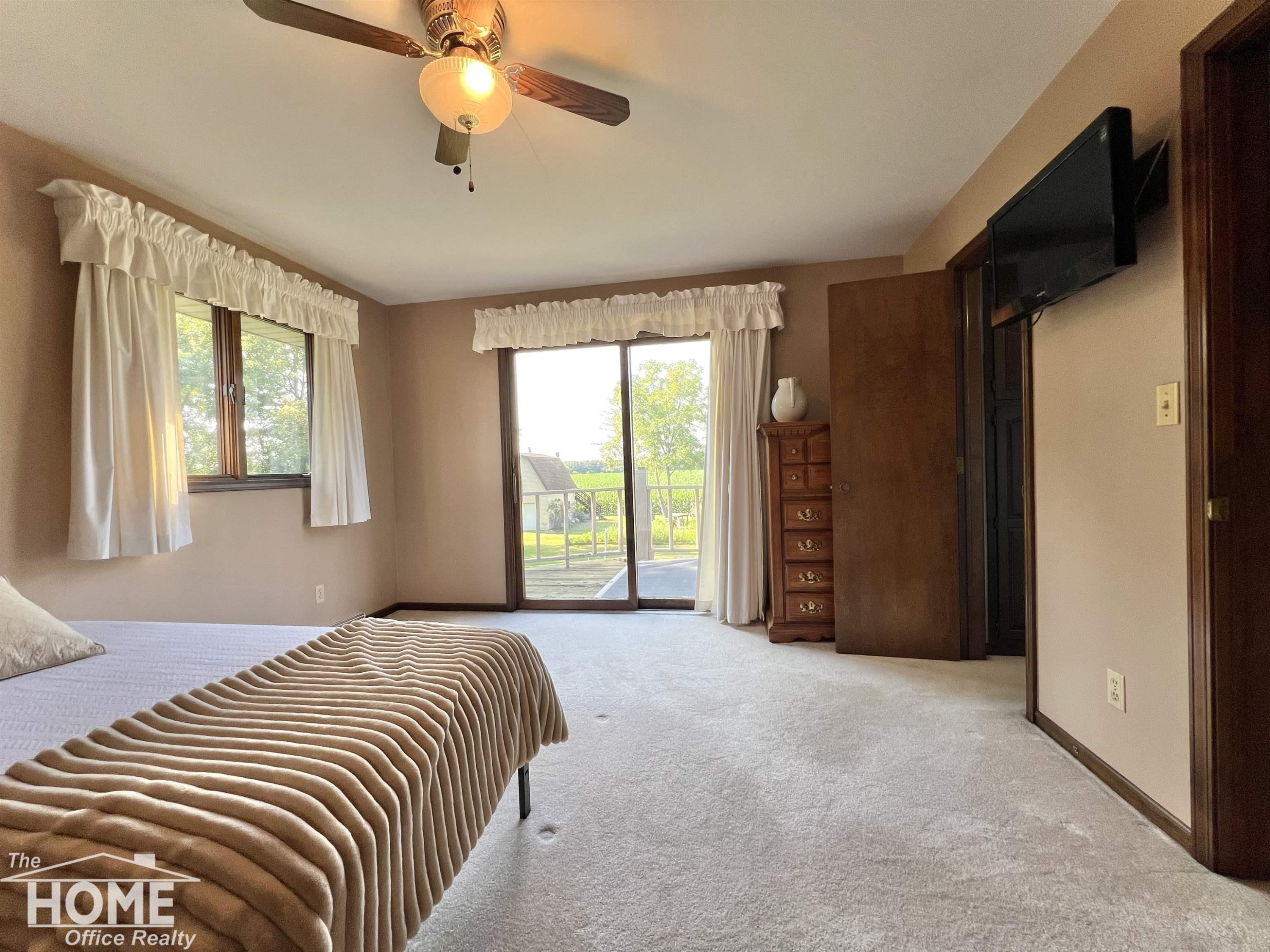 11285 W Peet Road, Chesaning, MI 48616 — Photo 31