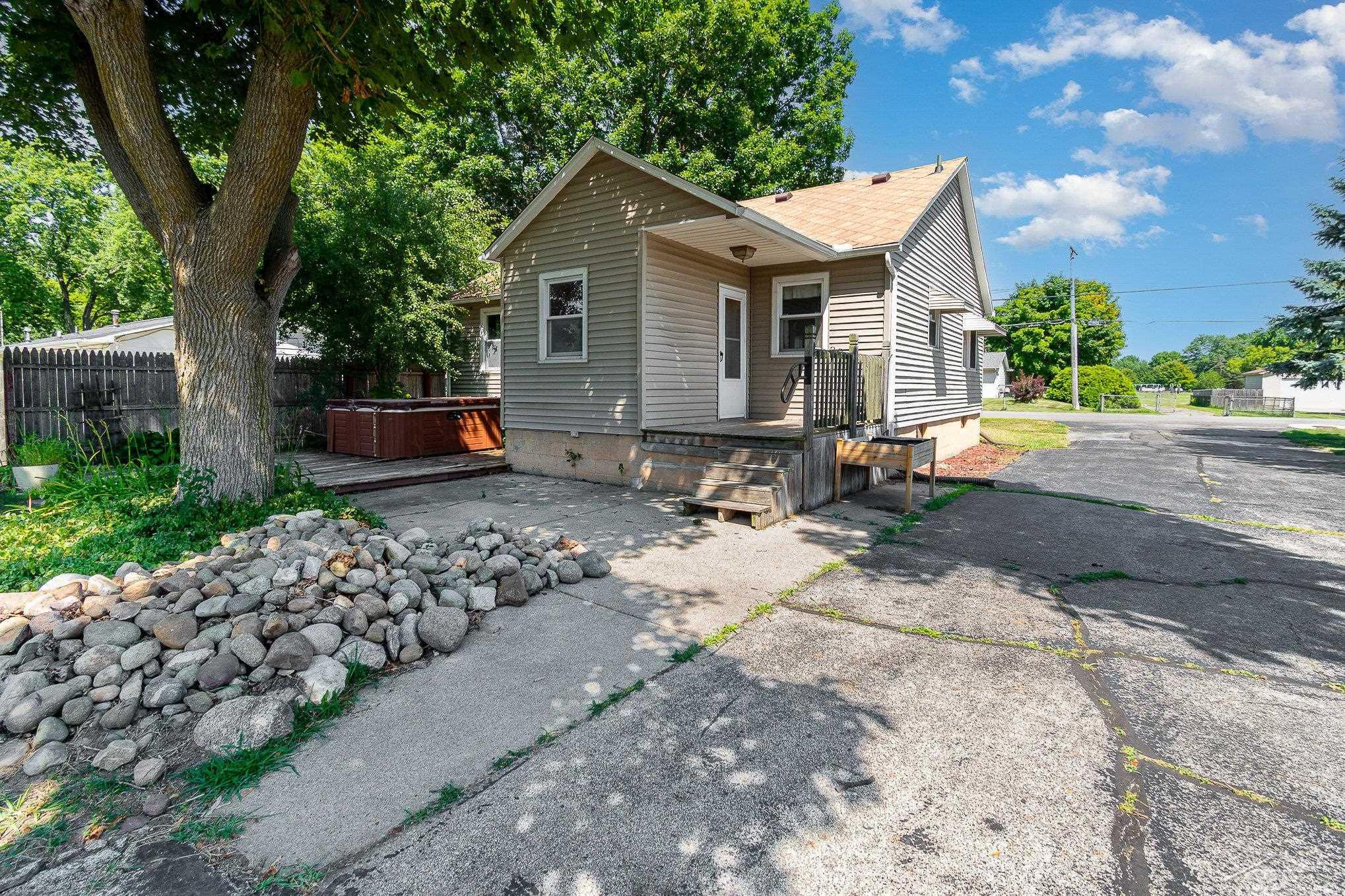 5161 Sherman Road, Zilwaukee, MI 48604 — Photo 16