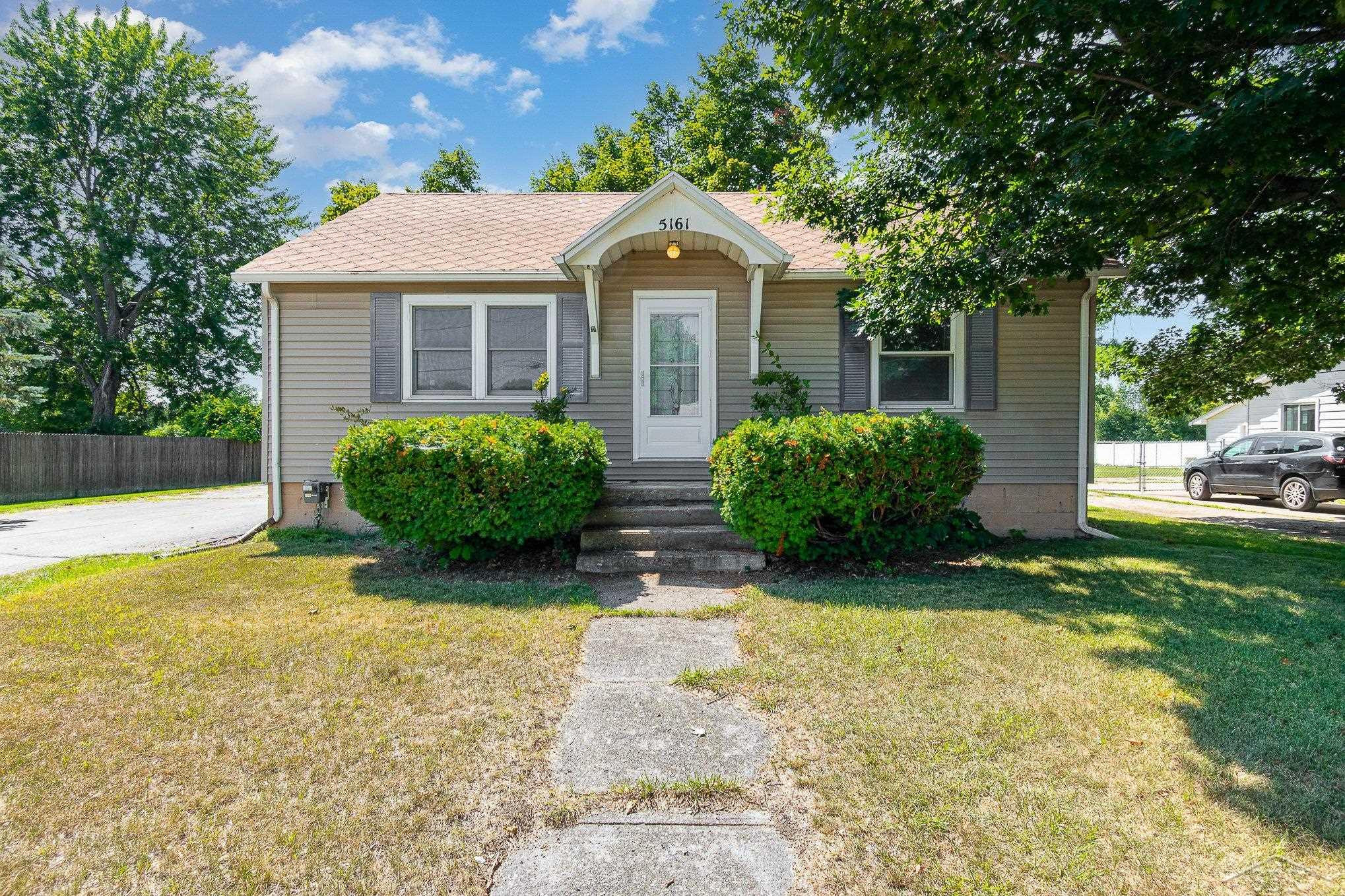 5161 Sherman Road, Zilwaukee, MI 48604 — front exterior