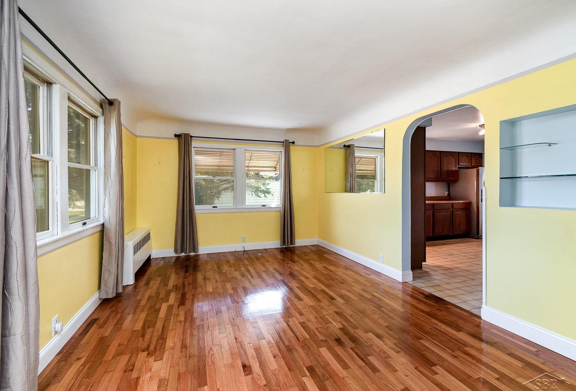 5161 Sherman Road, Zilwaukee, MI 48604 — Photo 4