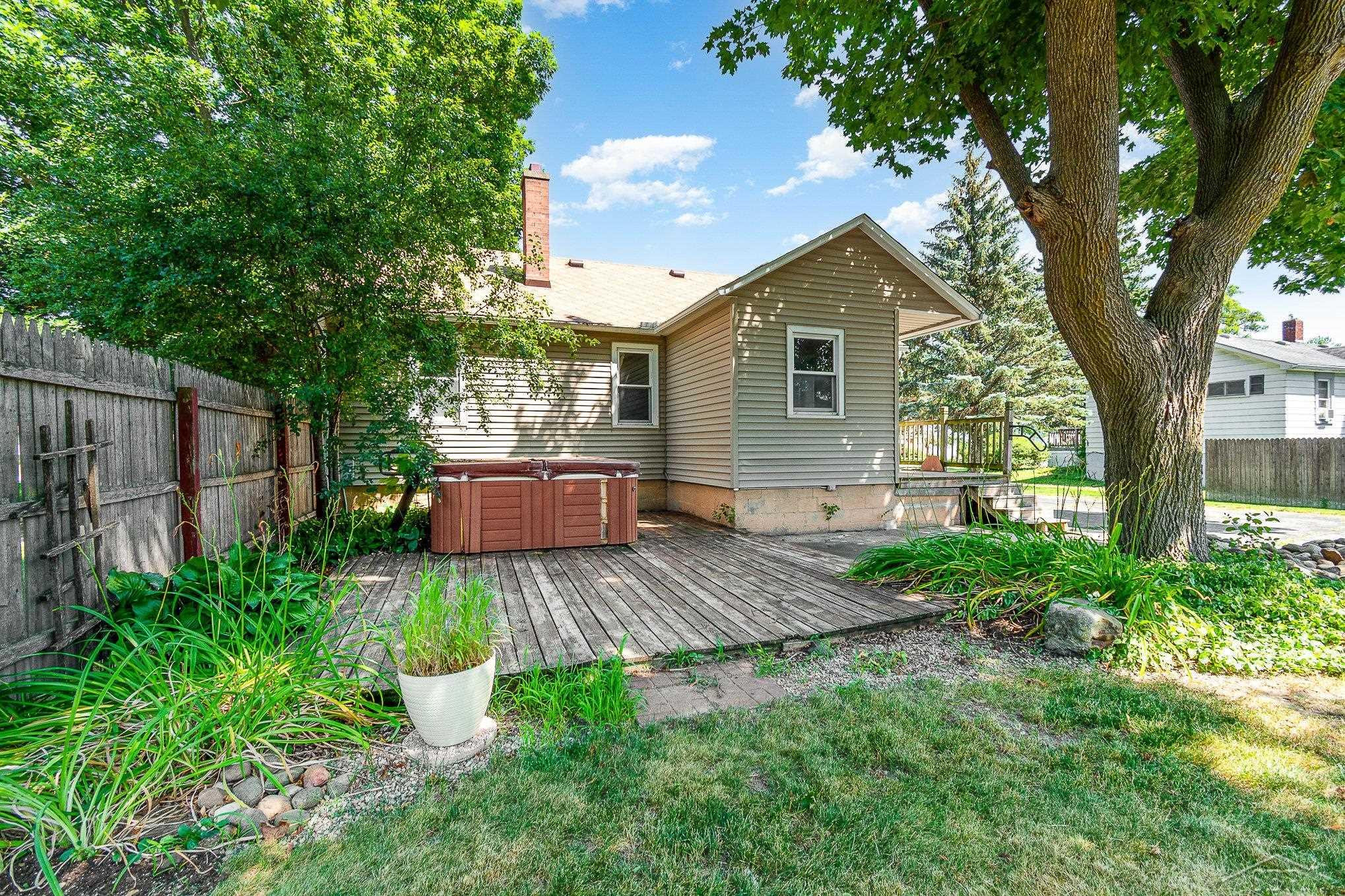 5161 Sherman Road, Zilwaukee, MI 48604 — Photo 17