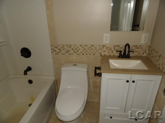 3225 W Circle Drive, Adrian, MI 49221 — Photo 10
