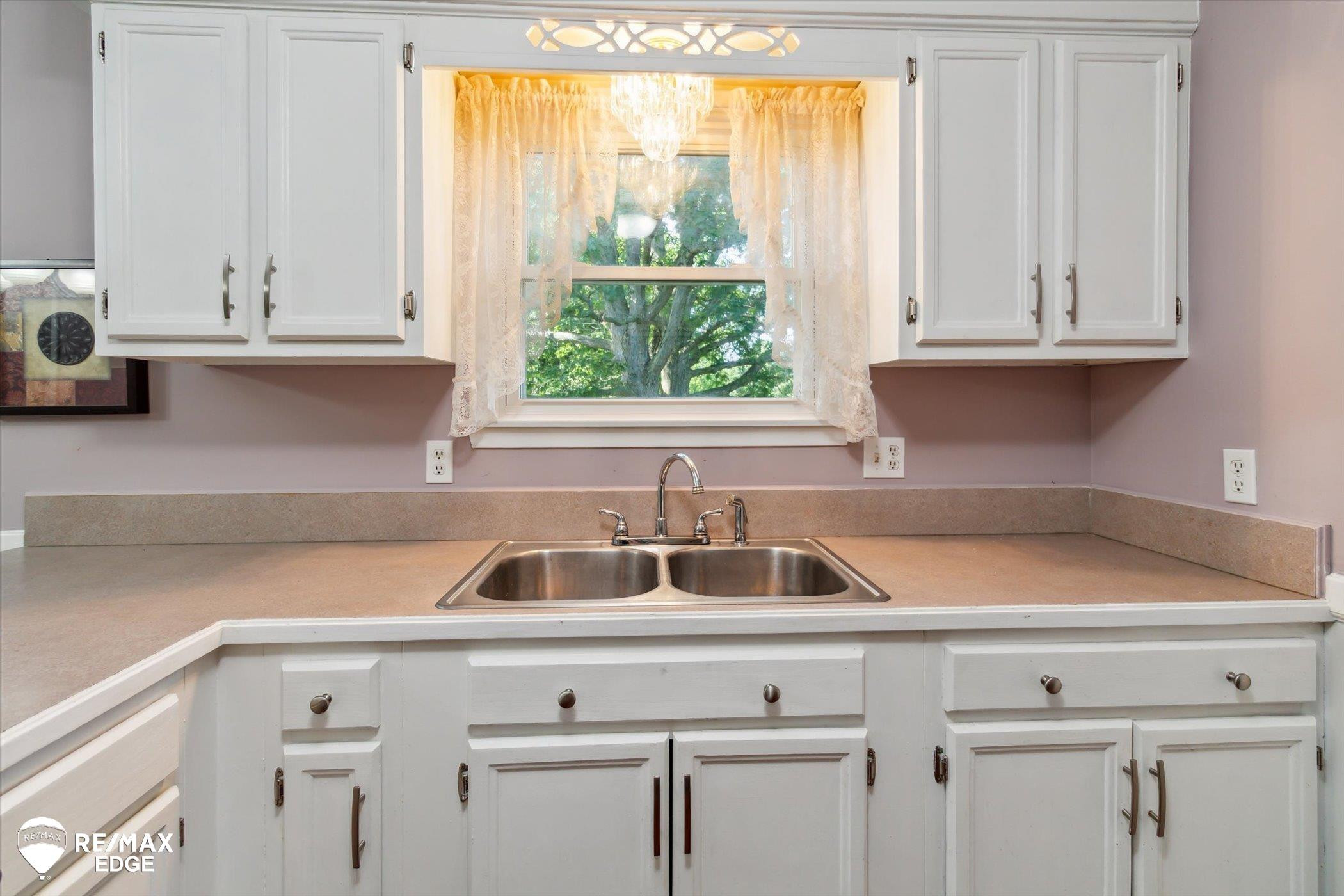 190 Maverick Lane, Lapeer, MI 48446 — Photo 12