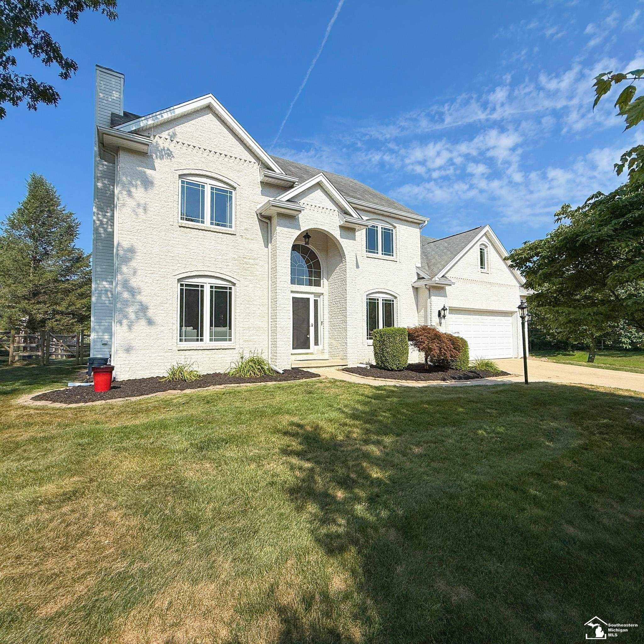 8325 Waterford Drive, Lambertville, MI 48144 — Photo 2