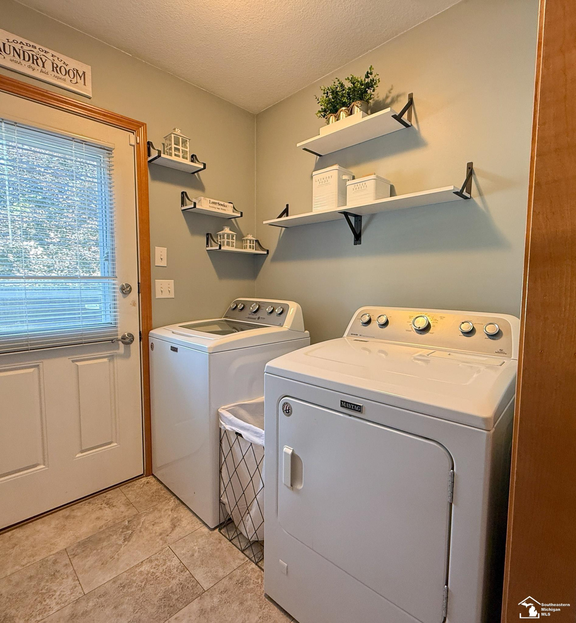 8325 Waterford Drive, Lambertville, MI 48144 — Photo 20