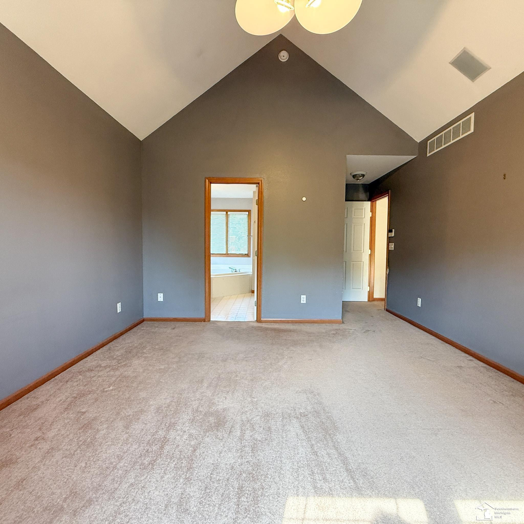 8325 Waterford Drive, Lambertville, MI 48144 — Photo 24