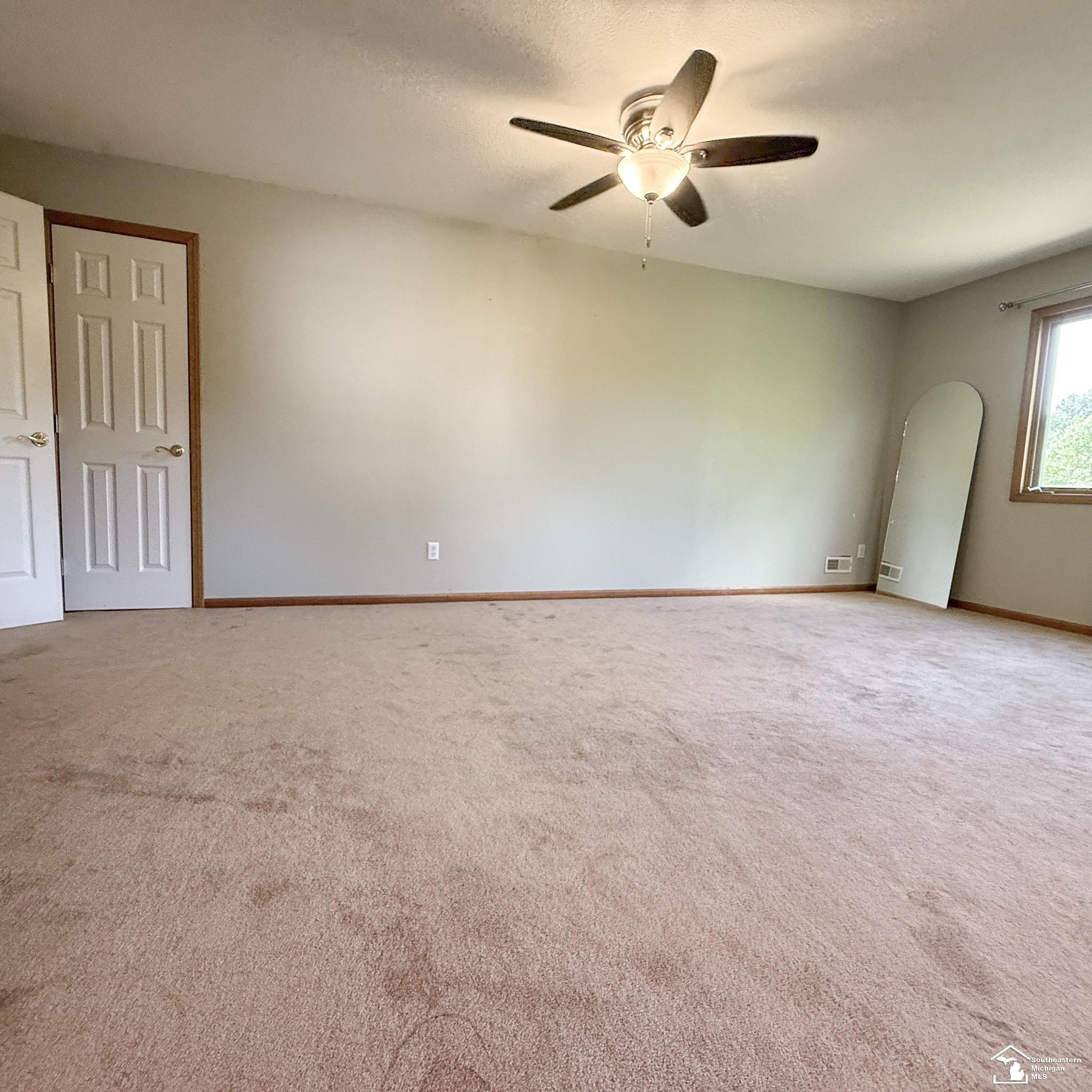 8325 Waterford Drive, Lambertville, MI 48144 — Photo 36