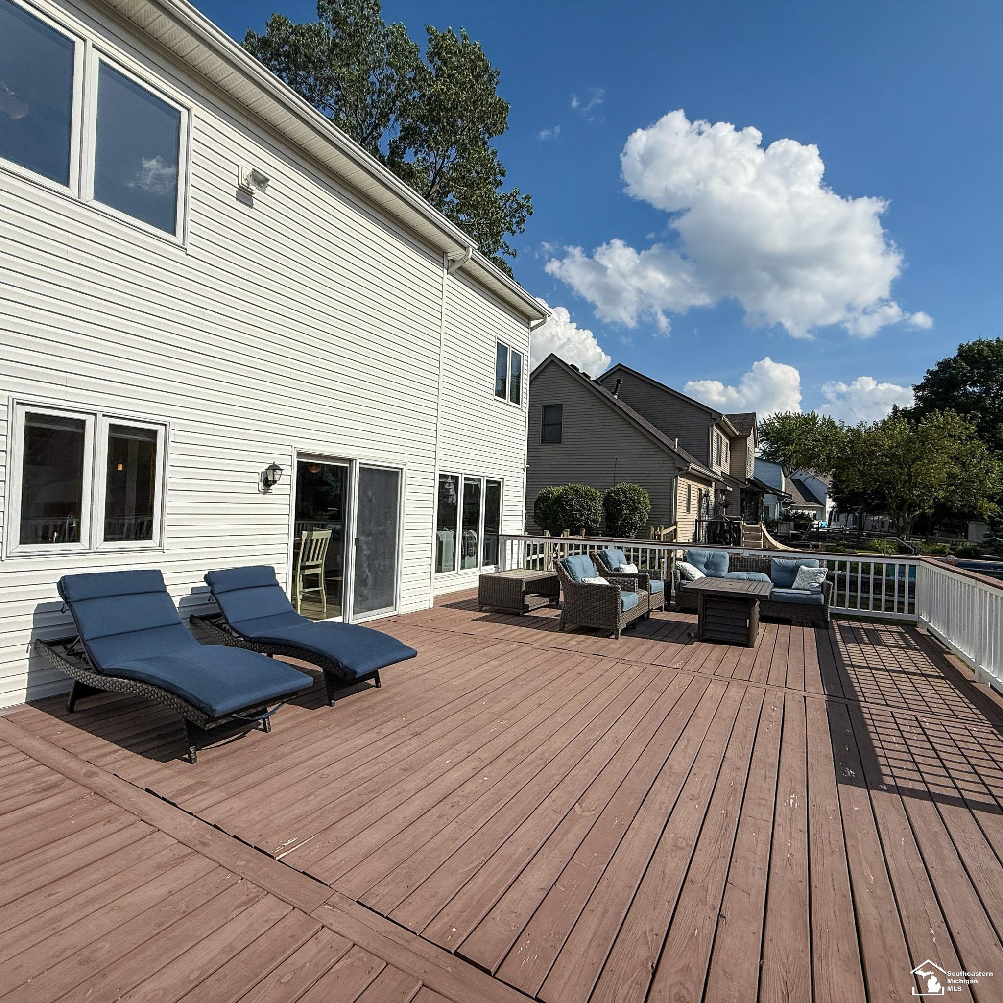 8325 Waterford Drive, Lambertville, MI 48144 — Photo 40