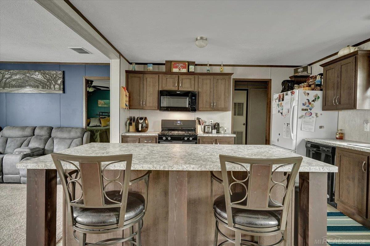 9608 Stoneypointe Drive, 129, MI — Photo 11