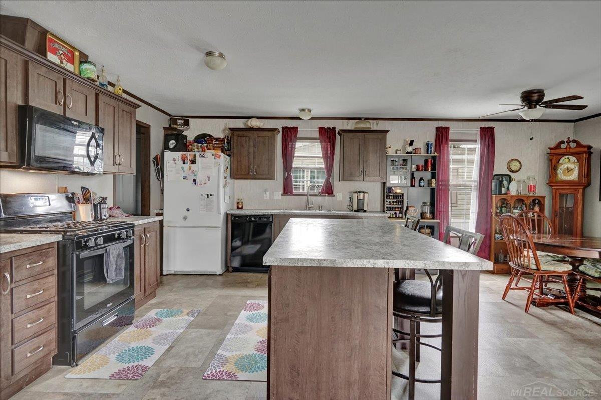 9608 Stoneypointe Drive, 129, MI — Photo 14