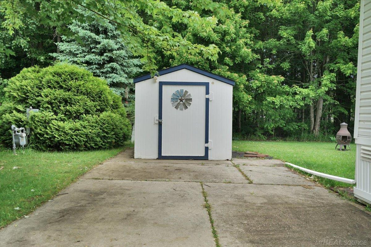 9608 Stoneypointe Drive, 129, MI — Photo 24