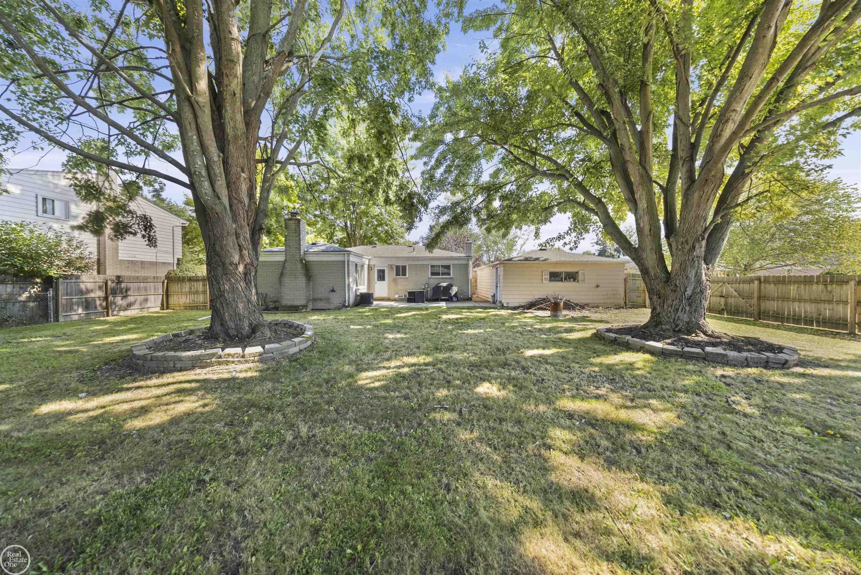 50196 Stonecrest Court, Chesterfield, MI 48047 — Photo 5
