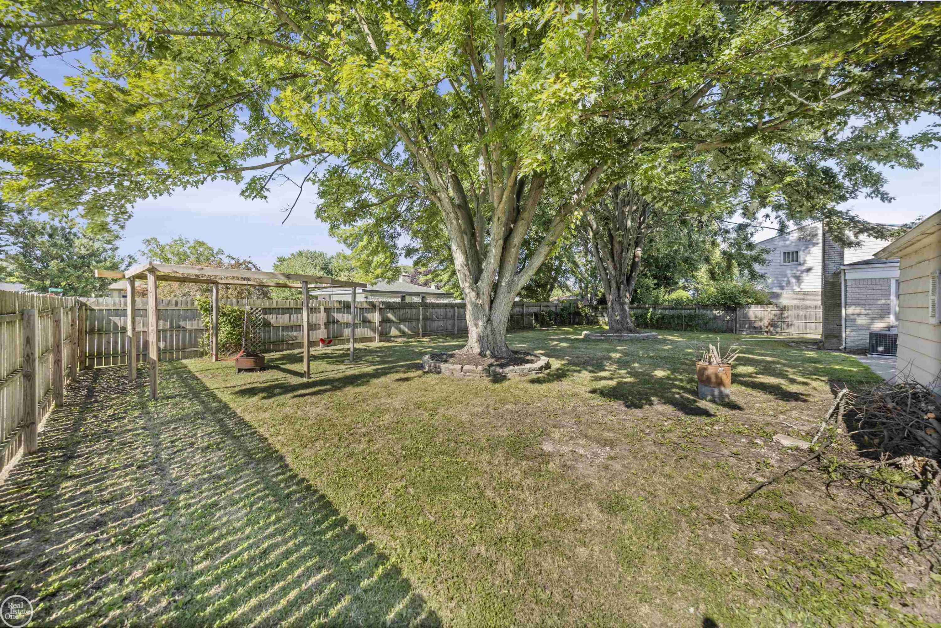 50196 Stonecrest Court, Chesterfield, MI 48047 — Photo 6