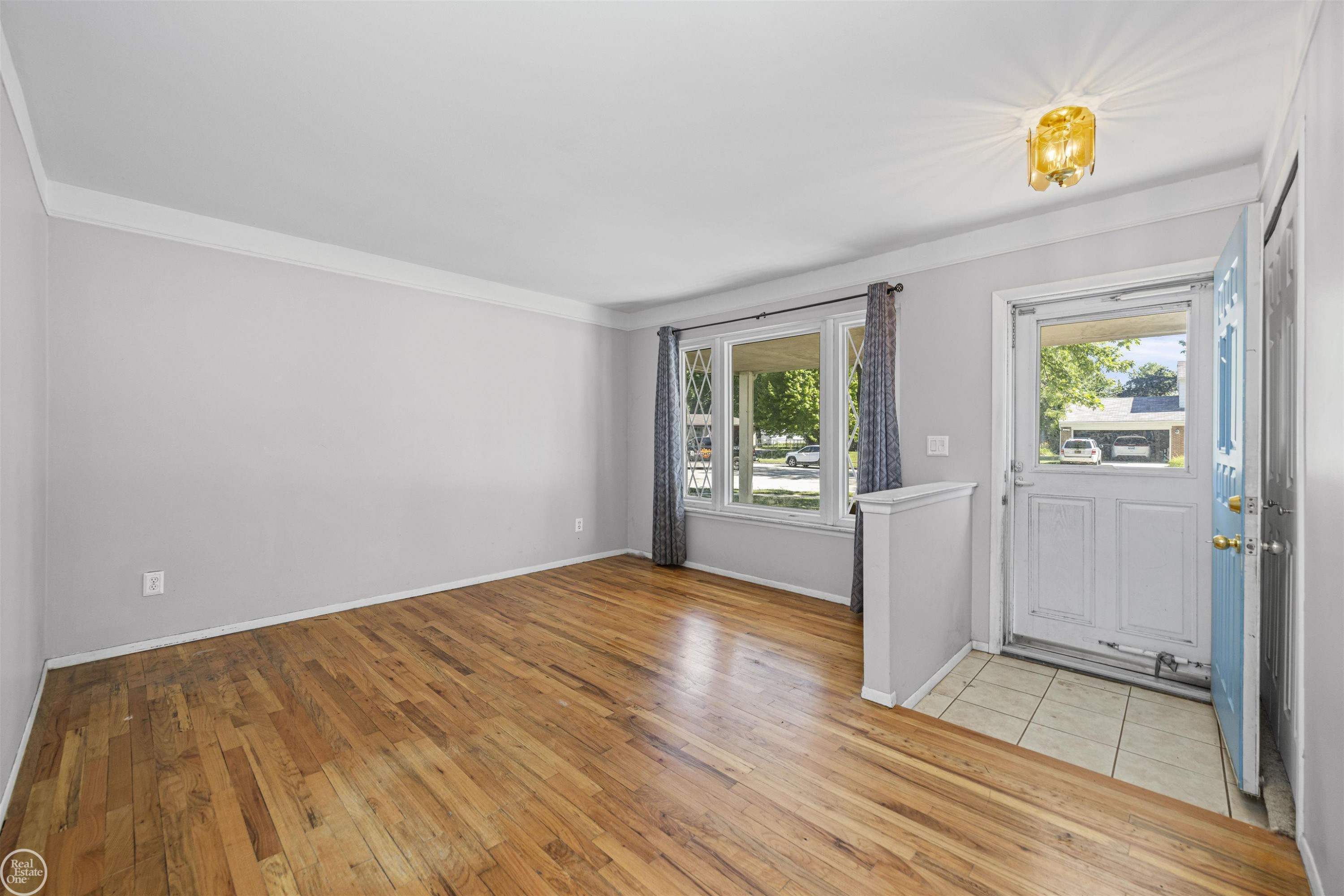 50196 Stonecrest Court, Chesterfield, MI 48047 — Photo 13