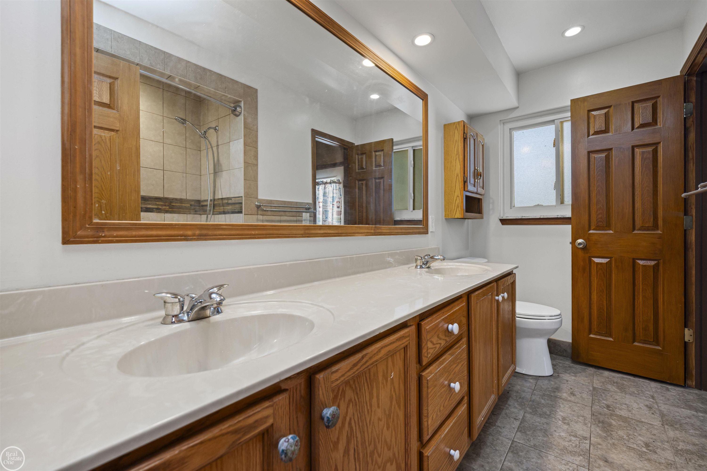 50196 Stonecrest Court, Chesterfield, MI 48047 — Photo 31